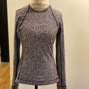 Lululemon fitted long sleeve tshirt